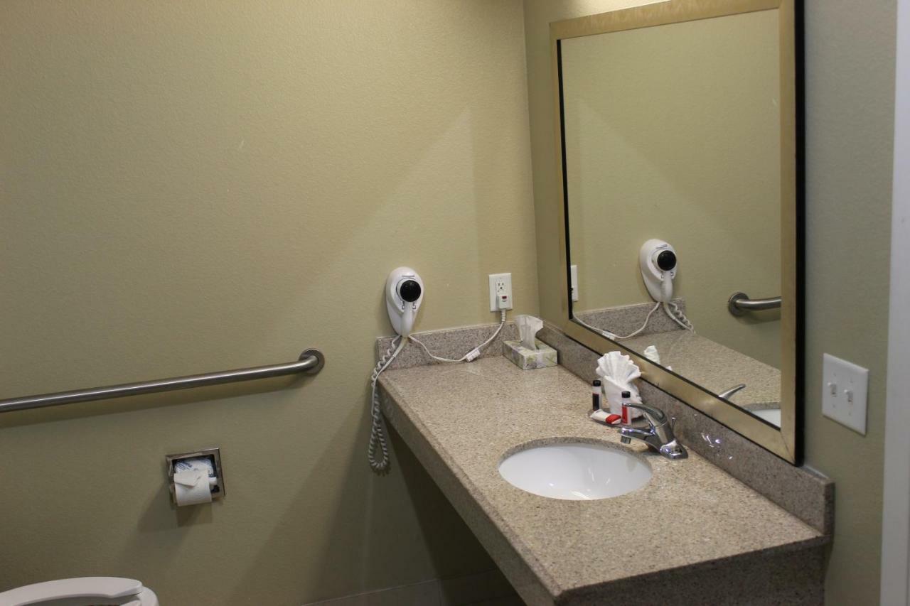 Horizon Inn & Suites Pearsall Εξωτερικό φωτογραφία